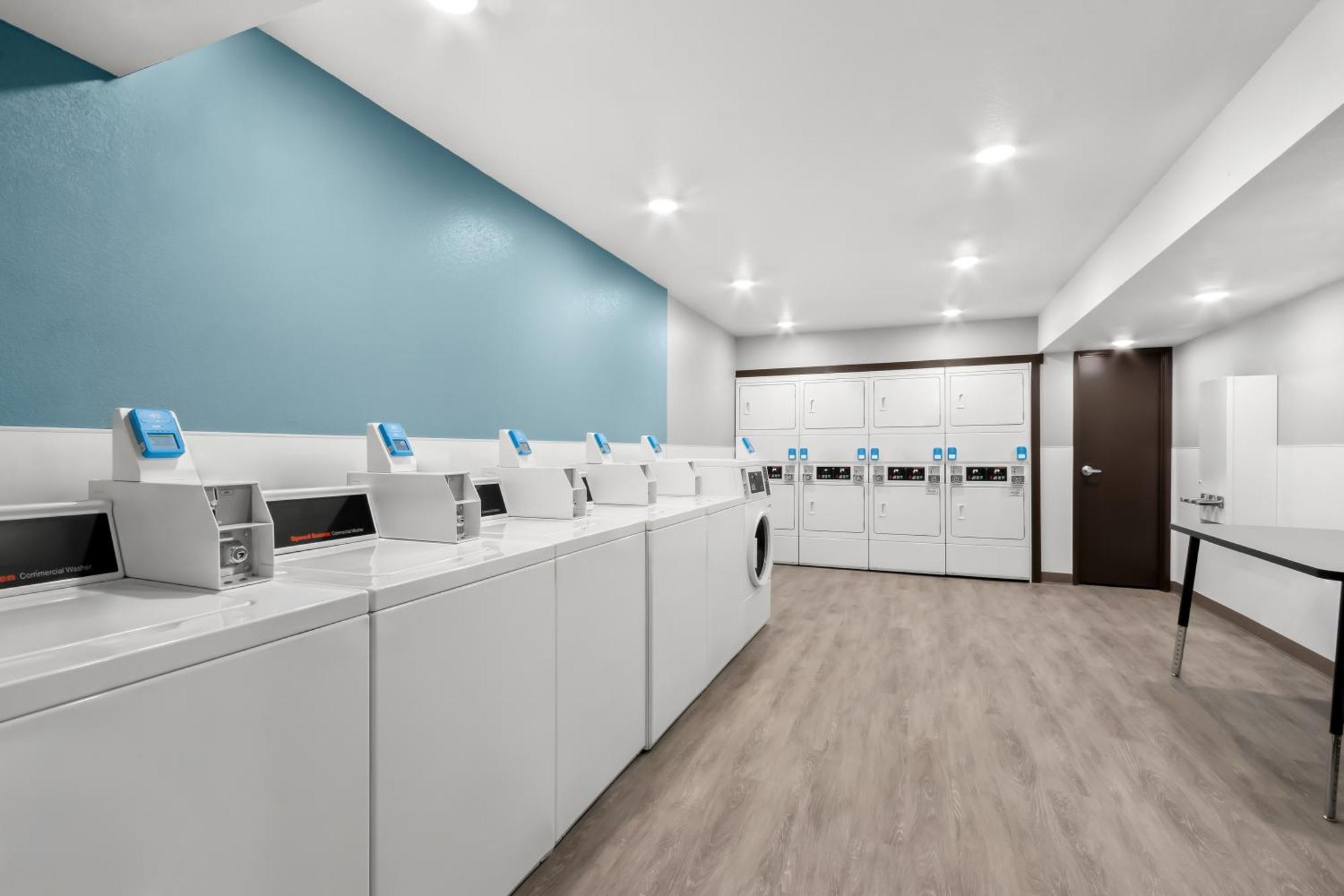 Woodspring Suites Chandler Phoenix Medical Center Екстериор снимка
